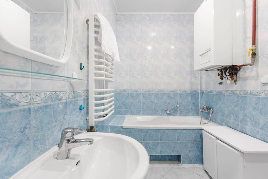 Apartament Astronomiczne Miejsce Przemyśl Esterno foto
