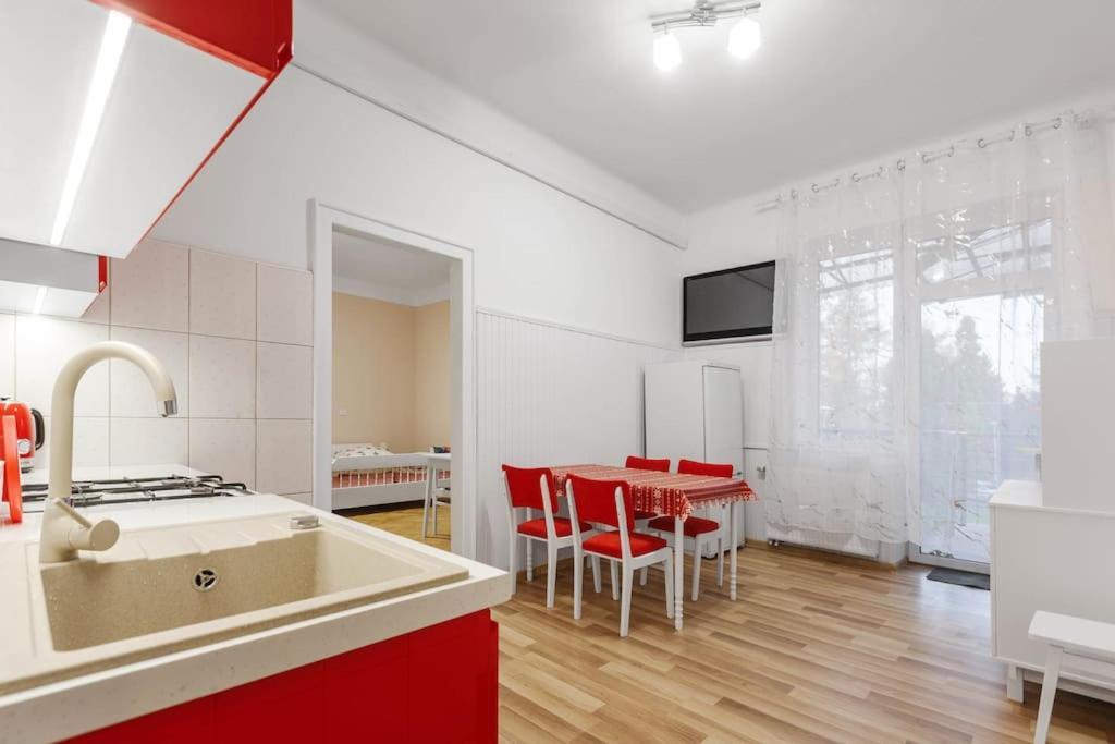 Apartament Astronomiczne Miejsce Przemyśl Esterno foto