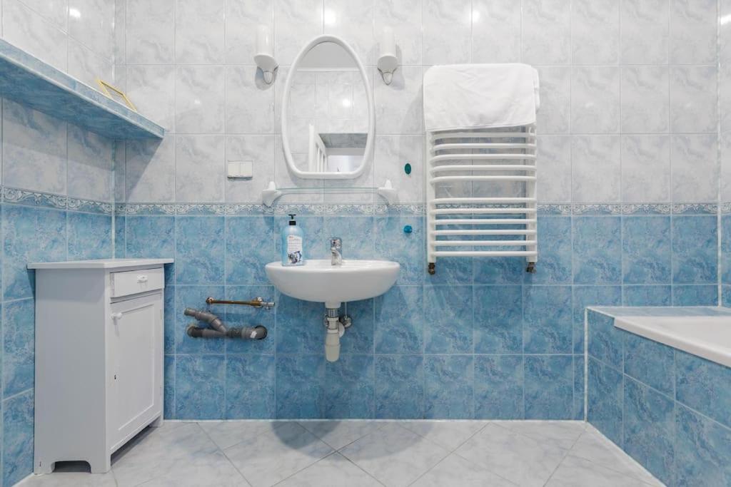 Apartament Astronomiczne Miejsce Przemyśl Esterno foto